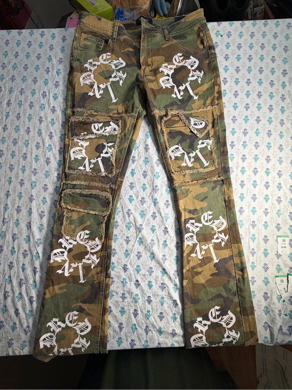 Kindred Camo Graphic Jeans Mens 32x36 Distressed Patchwork Streetwear Y2K Pants
